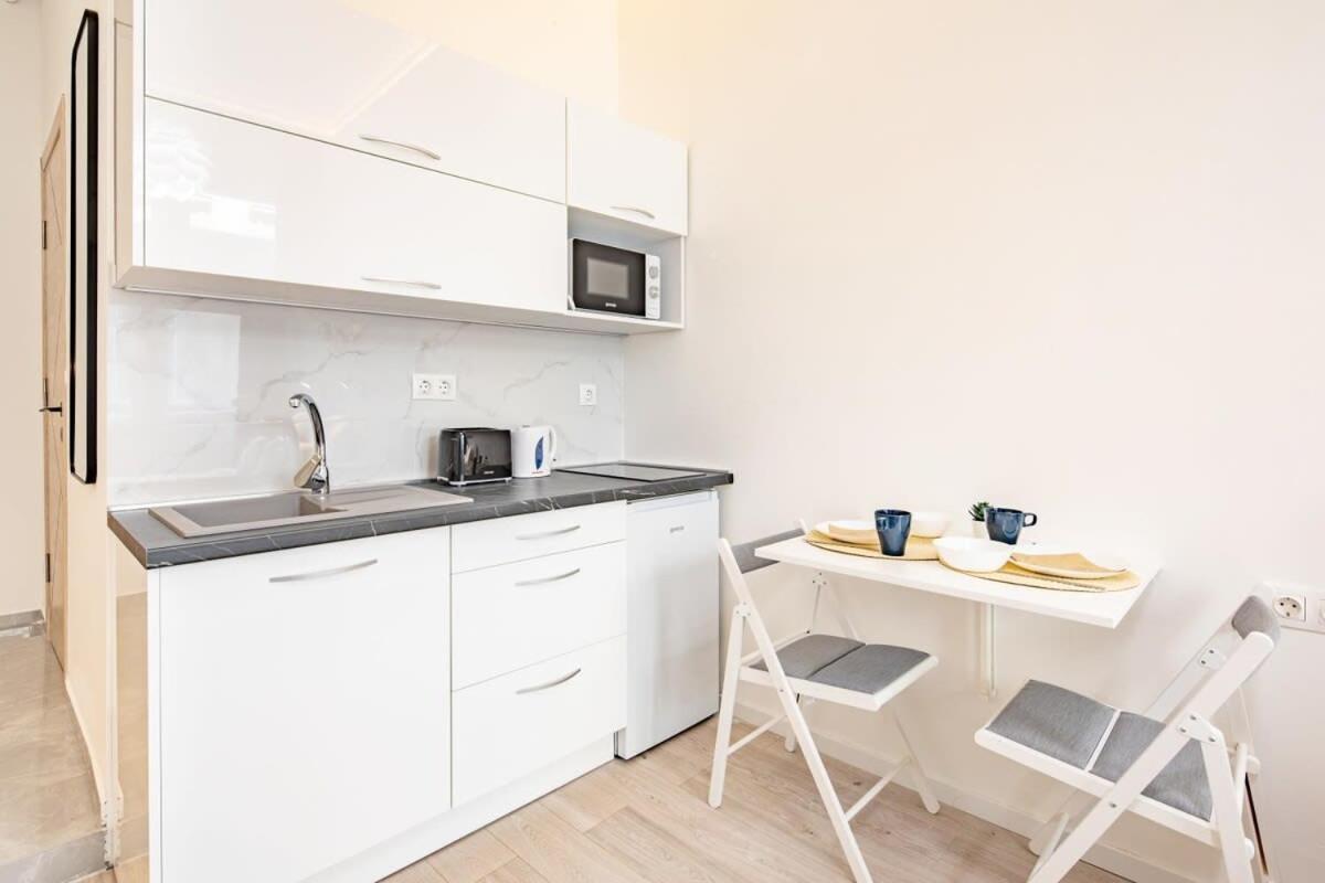 Ultra Central - New - Comfy Studio Budapest Esterno foto
