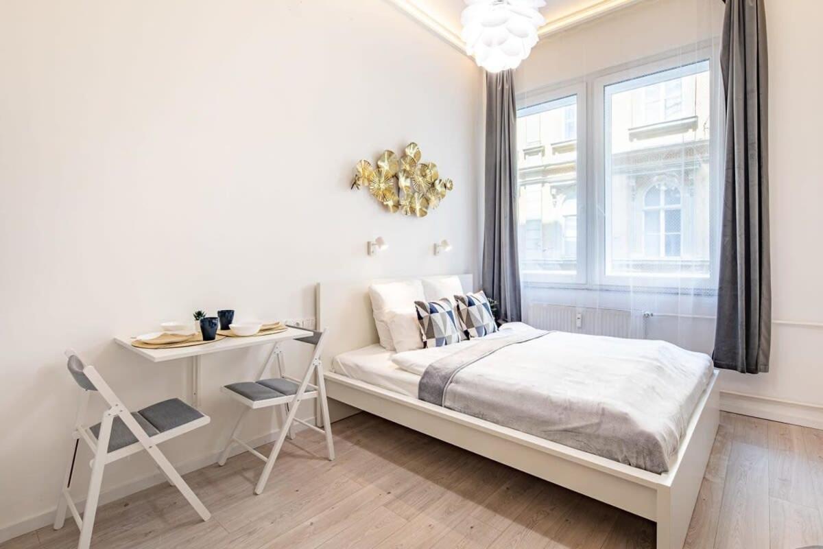 Ultra Central - New - Comfy Studio Budapest Esterno foto