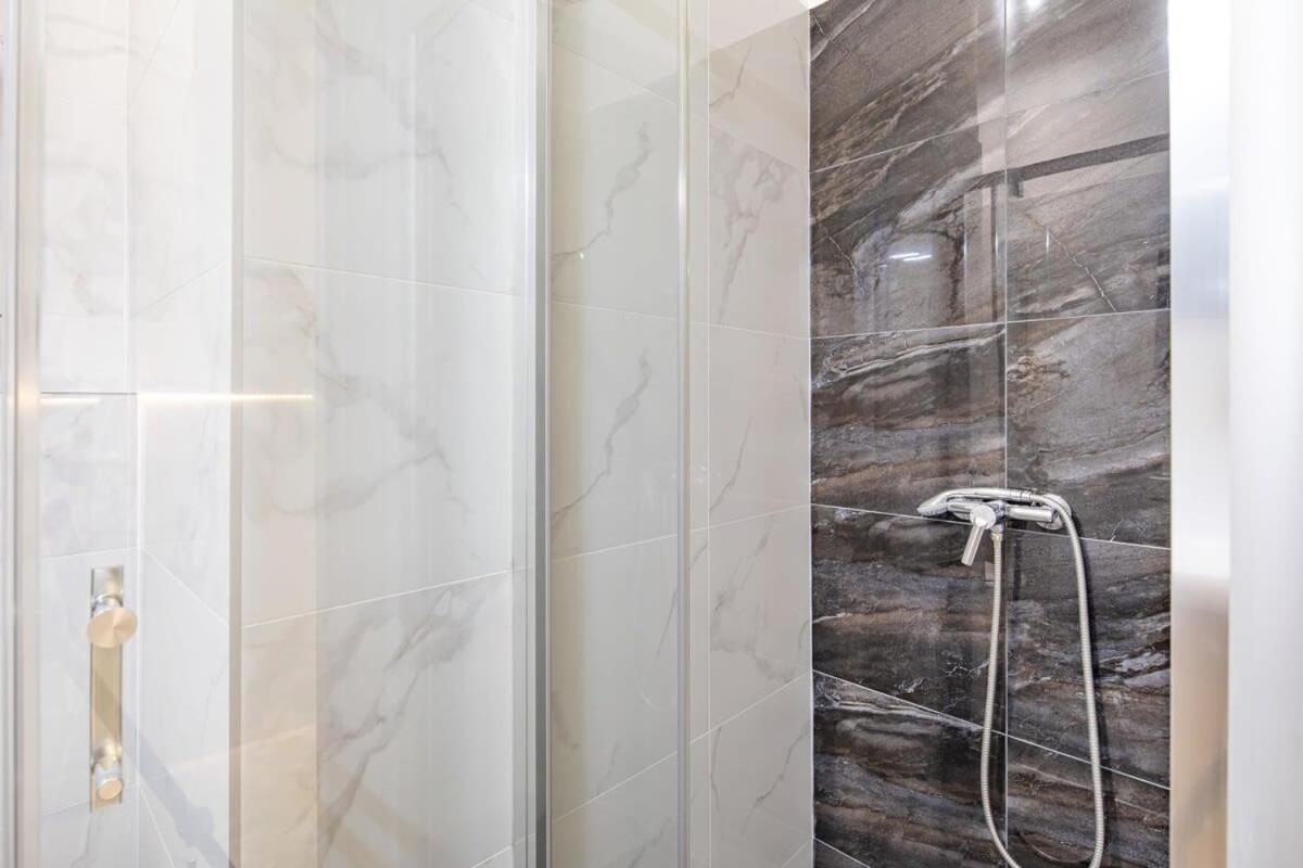 Ultra Central - New - Comfy Studio Budapest Esterno foto