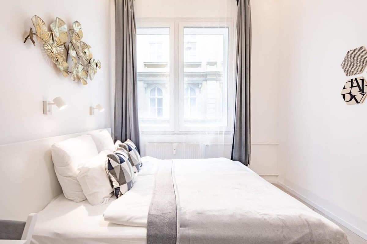 Ultra Central - New - Comfy Studio Budapest Esterno foto