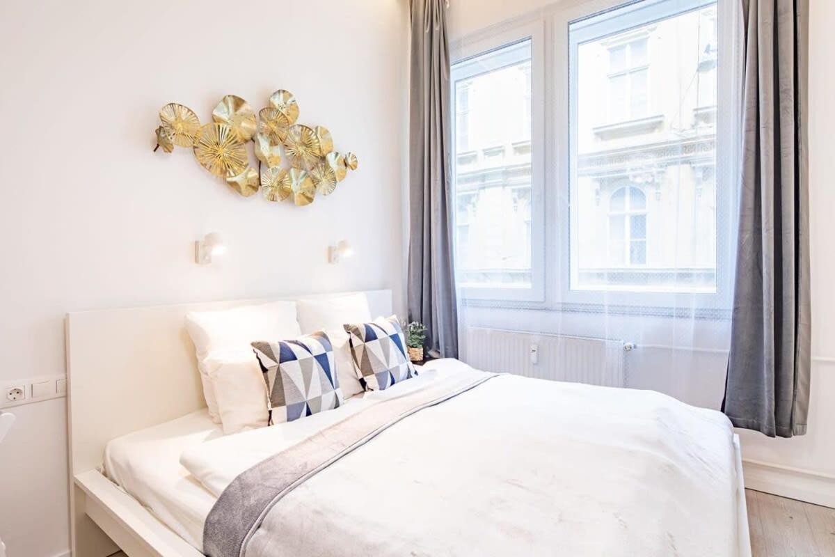 Ultra Central - New - Comfy Studio Budapest Esterno foto